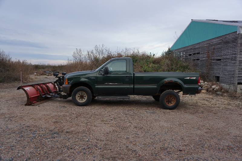 1999 Ford F 250 Super Duty 4 X 4 Pick Up Truck With 8 5