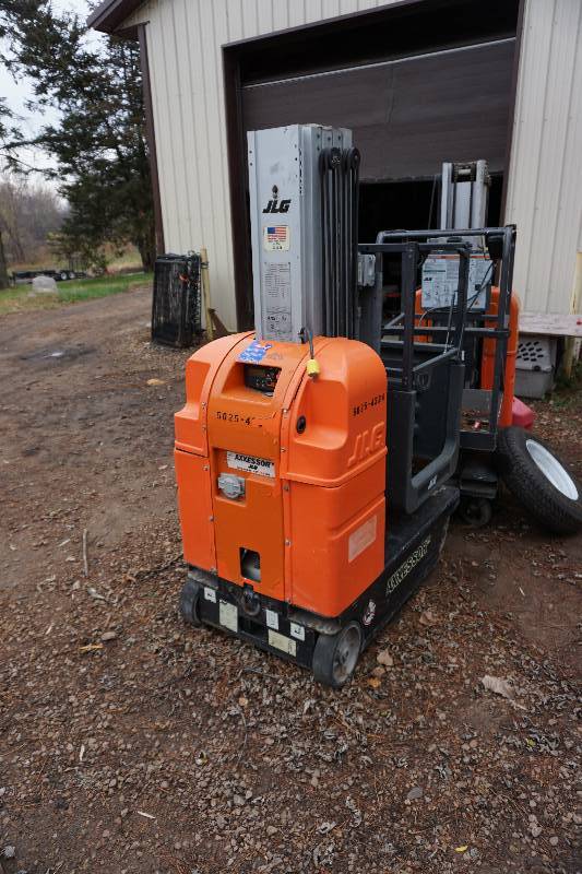 JLG Model 20DVL Man Lift Work Trucks, Skid Loaders and Equipment KBID