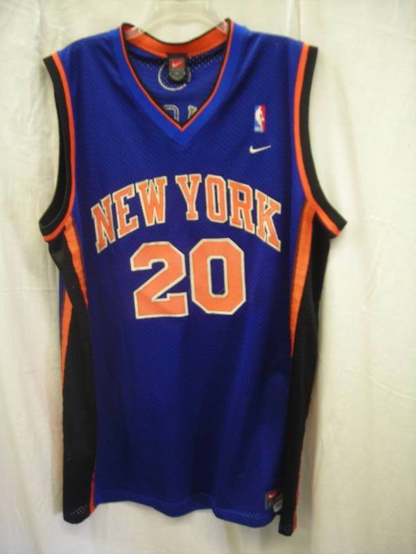 new york knicks jersey number 2