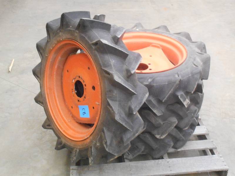 (4) Bridgestone Farm Service Lug Sp... LE Tractor/Equipment Tires