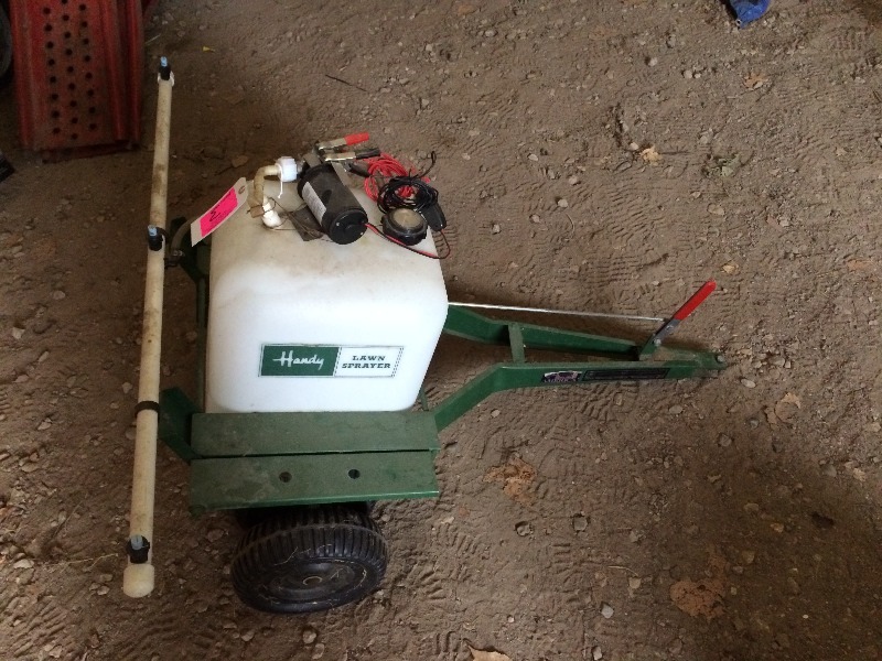 Tow behind Handy Lawn Sprayer great shape! Retirement, Moving