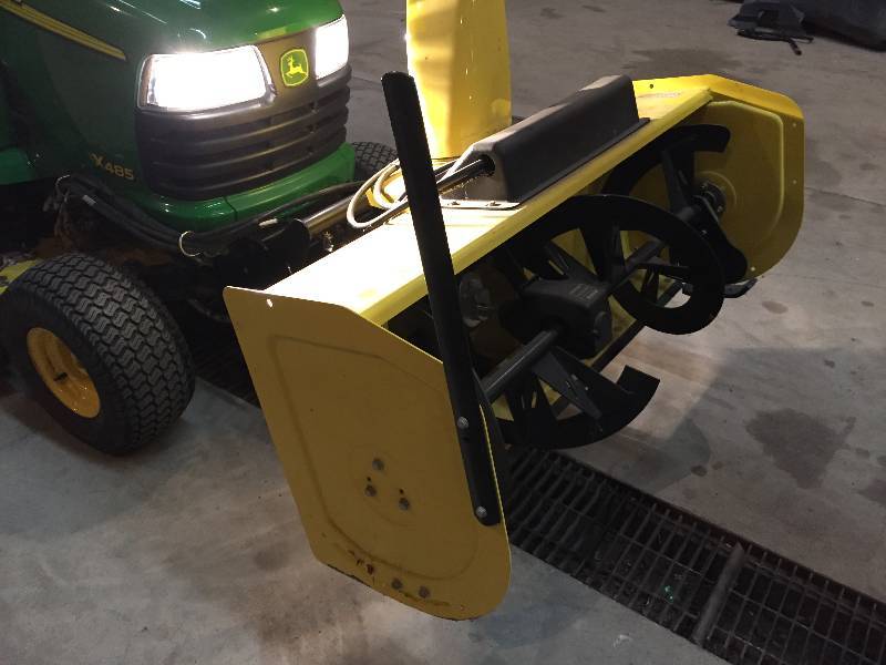 2006 John Deere X485 with cab, snowblower and weight kit. November Consignment Auction. KBID
