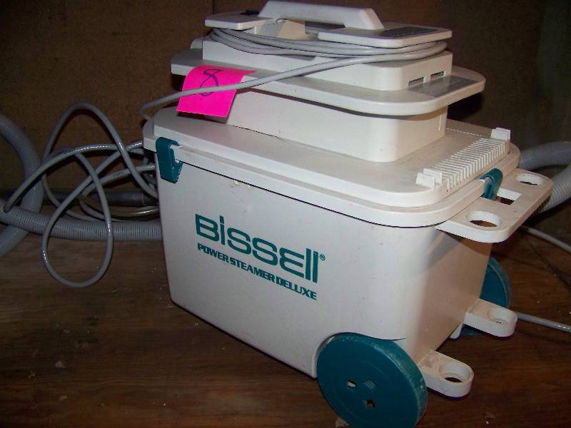 Bissell Carpet Cleaner w/ cleaning products Victory Sales Household/Christmas/Vintage KBID