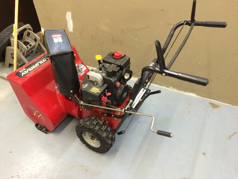 Murray 5/24 SnowBlower - Hasn't ran since last year | Huge Collectors ...