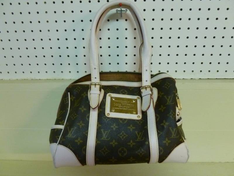 Louis Vuitton Handbag, Manannah #190 Bubble Clock, Designer Cloths,  Samsung Flatscreen, Signs