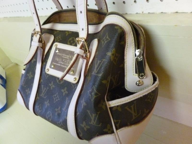 Louis Vuitton Handbag  Manannah #190 Bubble Clock, Designer