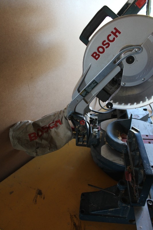 Bosch 3912 12" Compound Miter Saw Contractor Sale 4 OFF SITE