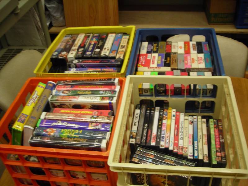 Large Lot Of VHS& DVDs Lawn & Garden, Home Furnishings & Decor KBID