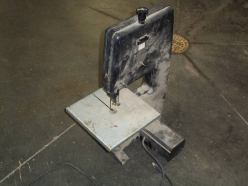Black and Decker 7 1/2" Power Band Saw Advanced Sales Consignment