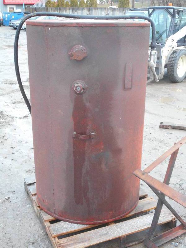 GravityFeed Fuel Tank With Stand LE December Consignments 5 KBID