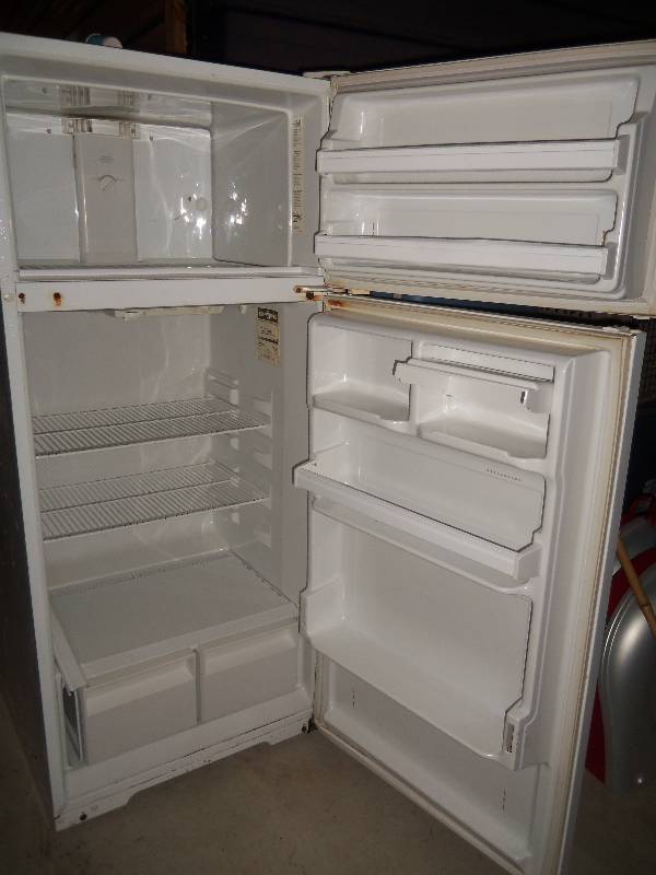 Gibson Refrigerator | Too Much Stuff!!! | K-BID