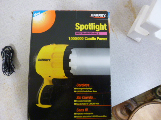 garrity rechargeable spotlight