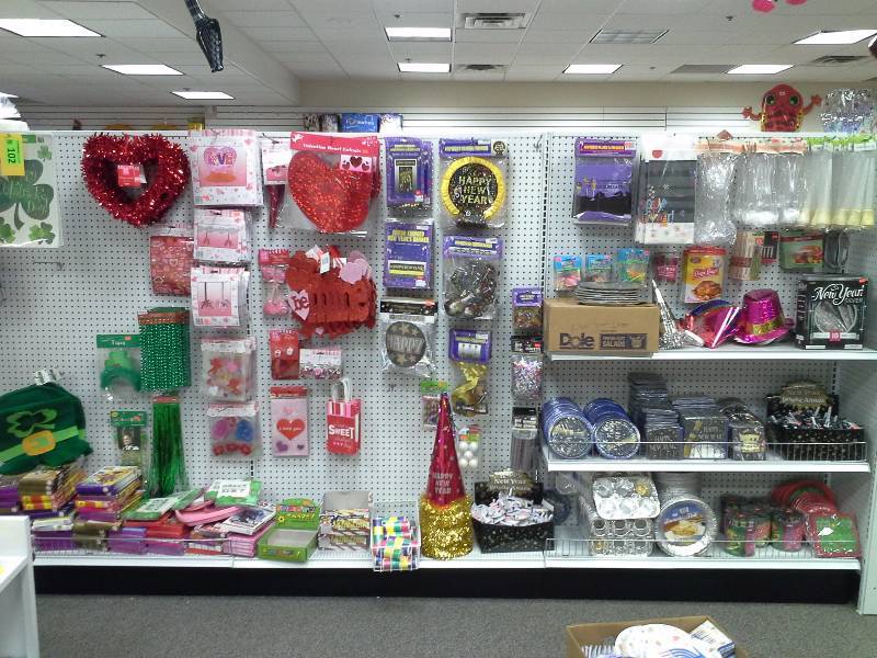 99 Cent Store New Years Decorations