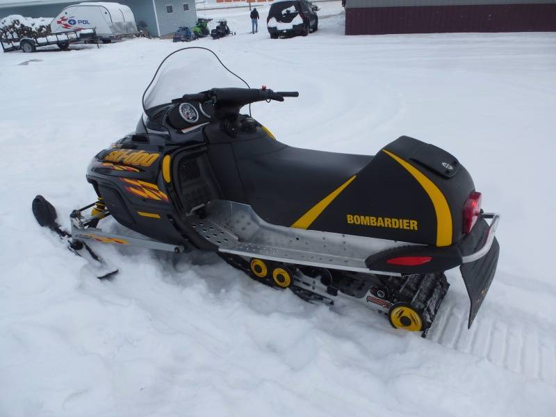 2004 Skidoo MXZ 380 | NCS Snowmobile & Lift Liquidation 2016 | K-BID