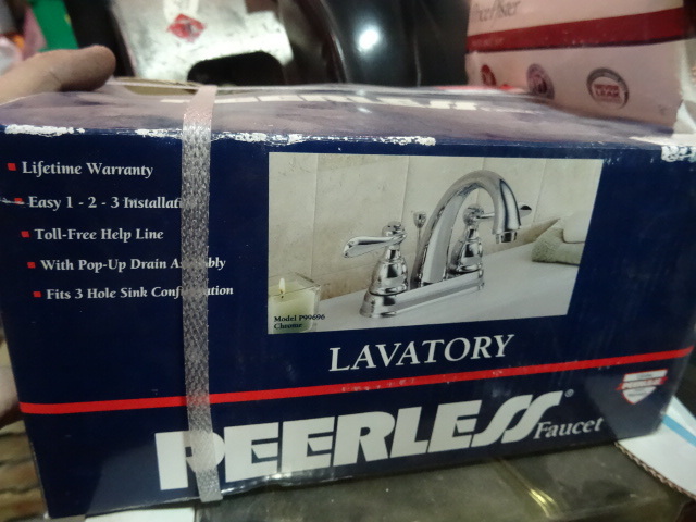 New Peerless Faucet Chrome 2 Handle Bathroom Faucet With Popup