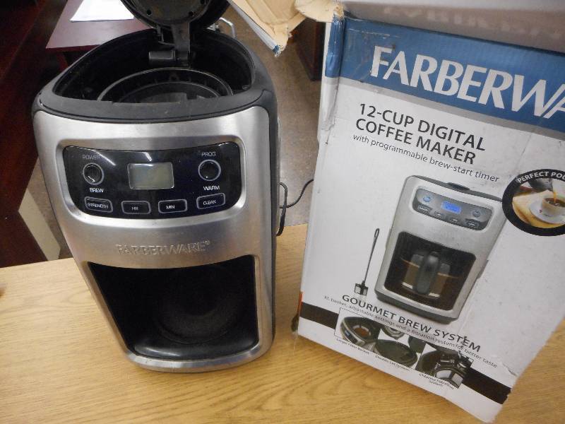 100 Cup Farberware Coffee Maker