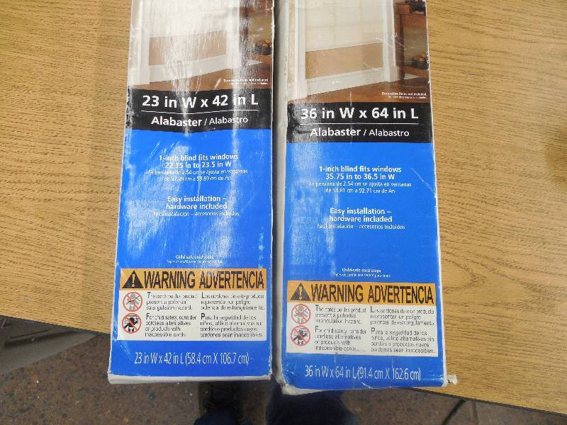 (2) Window Blind Lot