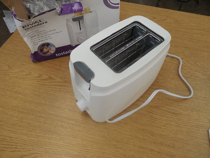 Rival 2-Slice Toaster, White