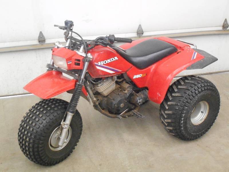 1985 Honda 250SX Three Wheeler | Loretto Equipment #279 | K-BID