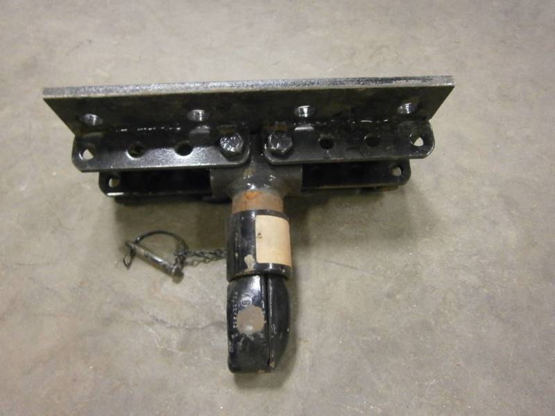 Bolt On 2 5/16" Hitch Plate Trailer Buisness Liquidation KBID