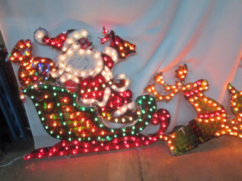 Alcove Lighted Holographic Santa & Sleigh  January Store Returns #8