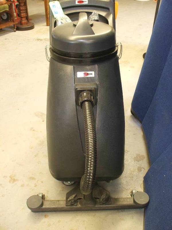 Viper SN18WD Shovelnose 18 Gallon Wet-Dry Vacuum