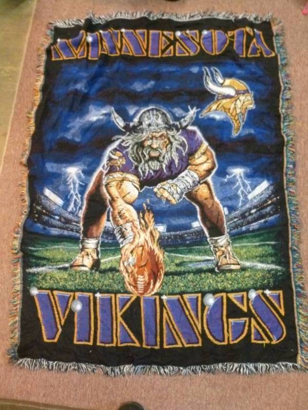 The Northwest Company Minnesota Vikings Mickey Mouse Throw