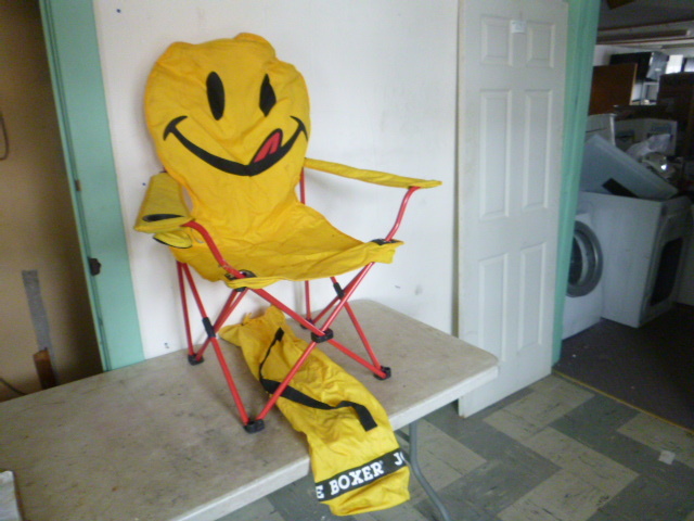 joe boxer smiley face chair