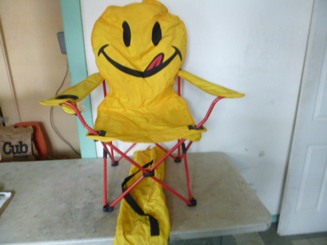 joe boxer smiley face chair