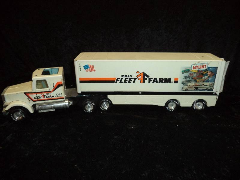 fleet farm toys