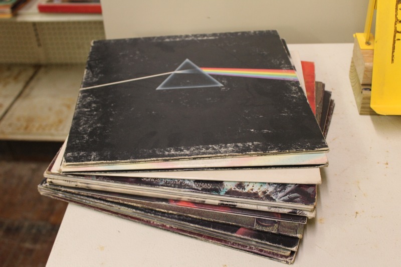 Lowry Consignments 45 KBID