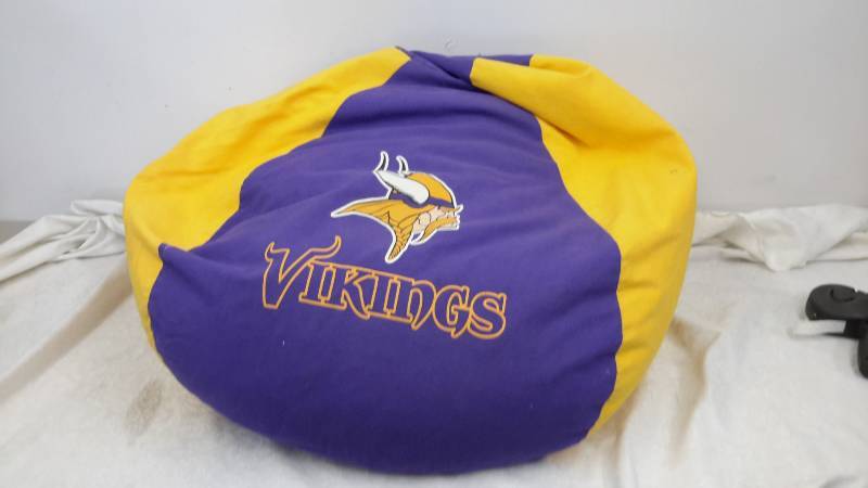 lot 3 image: Vikings beanbag