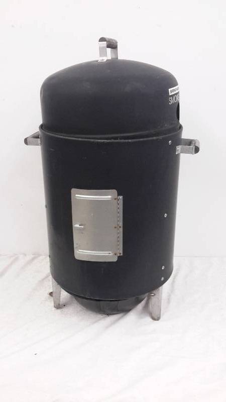 lot 12 image: Smoker