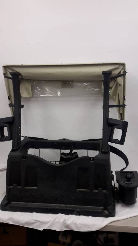 lot 13 image: Golf cart attatchment