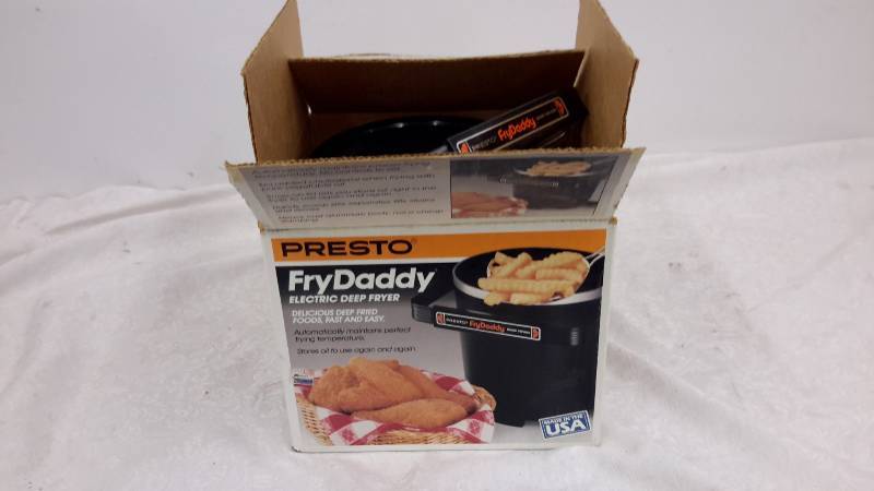 lot 19 image: Fry Daddy