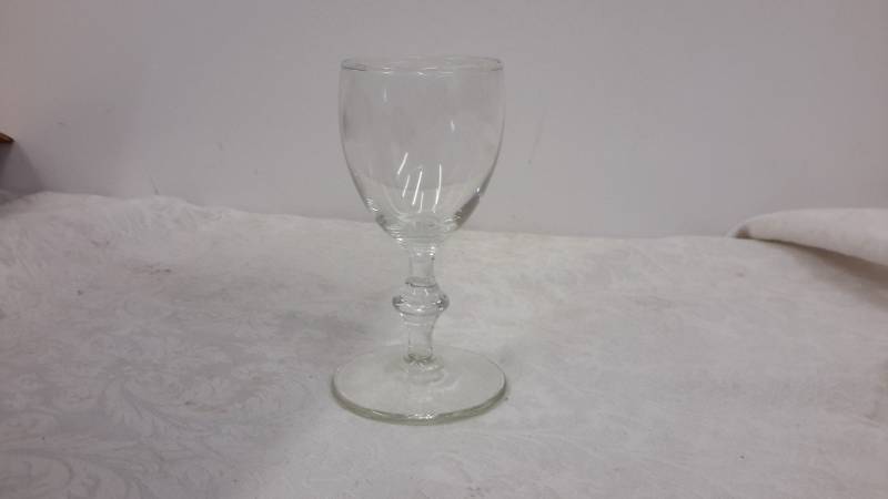 lot 58 image: 3 oz wine glasses