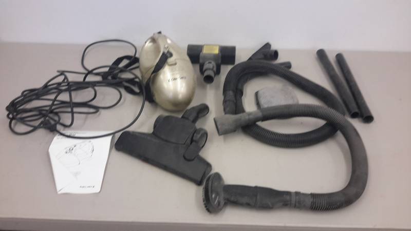 lot 64 image: Shark vacuum