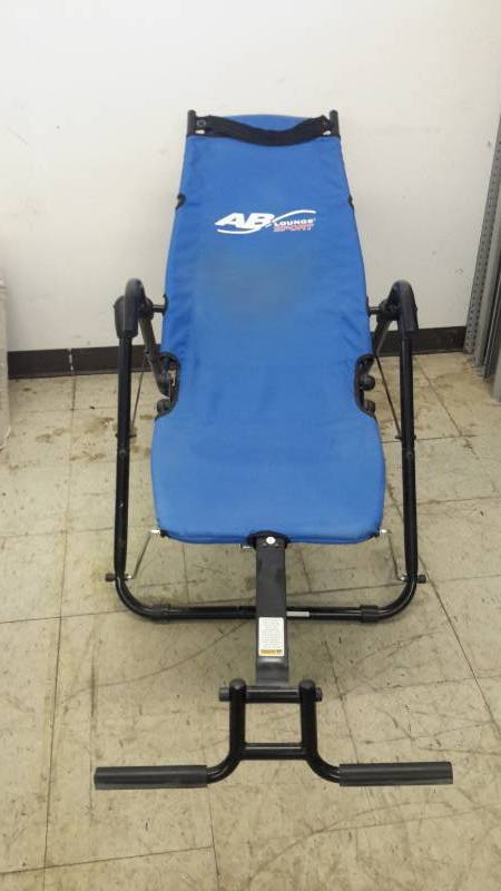 lot 73 image: Ab lounge