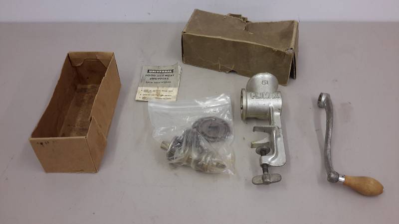 lot 79 image: Climax food chopper