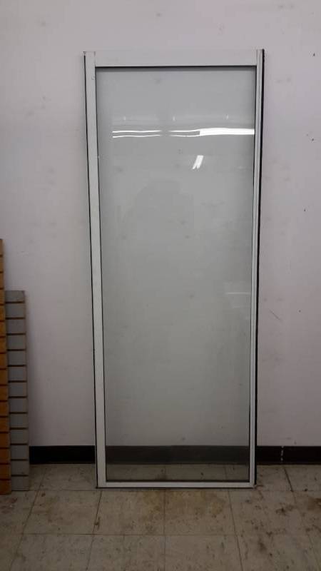lot 90 image: Sliding Door