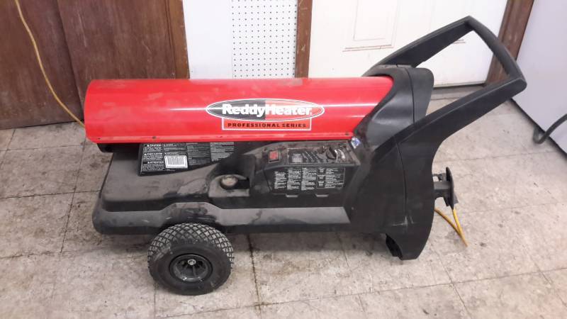 lot 113 image: Reddy Heater