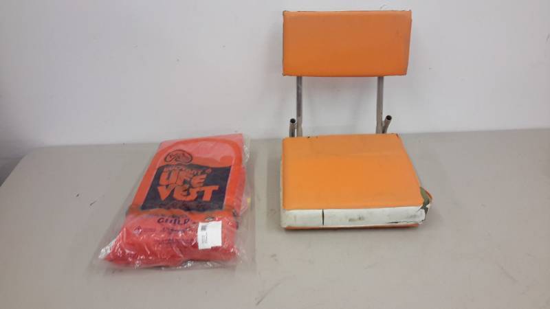 lot 131 image: Foldable seat and new lifejacket