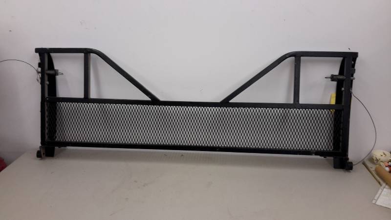 lot 139 image: Air tailgate 63.25 wide