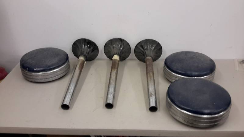 lot 169 image: 3 floor mount stools
