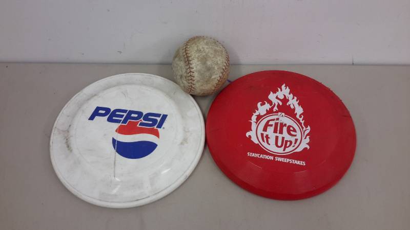 lot 190 image: Toys