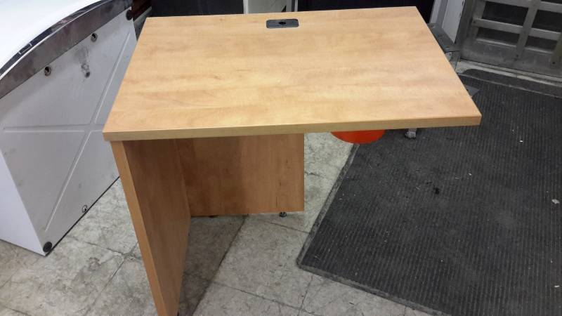 lot 193 image: Desk extention