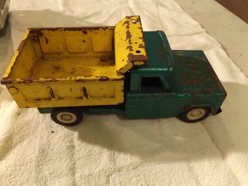 lot 37 image: Strocto Hom-pah Truck