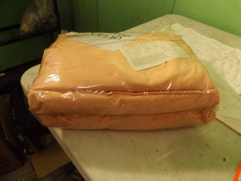 lot 161 image: Queen Sheet set