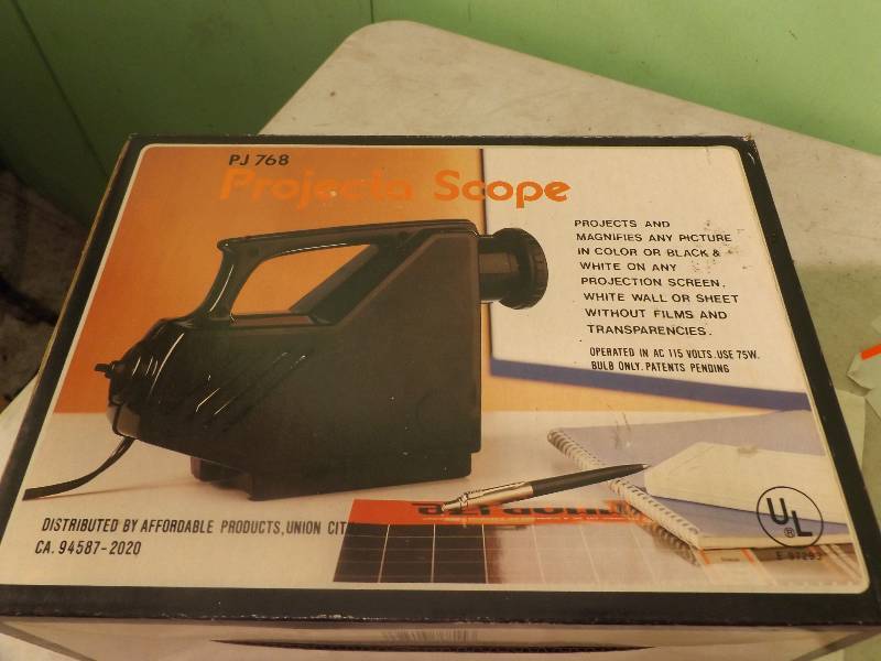 lot 163 image: Projector Scope