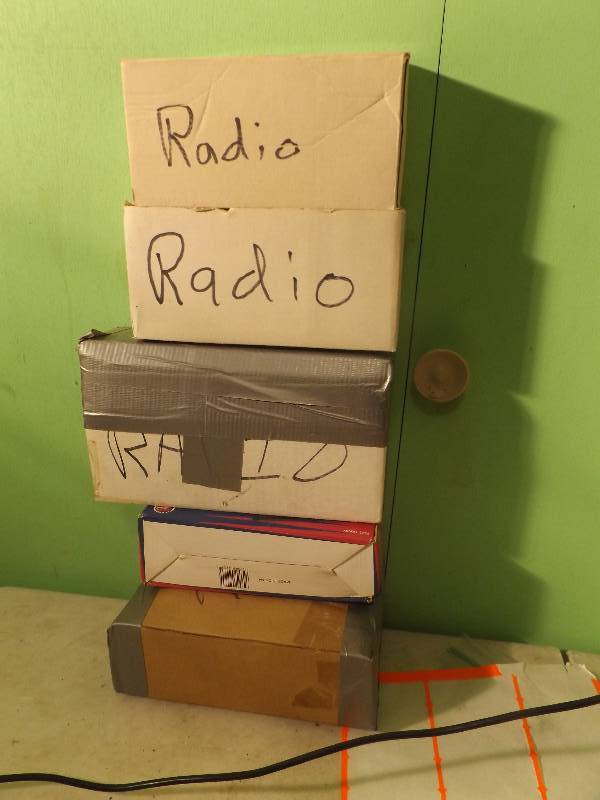 lot 167 image: Radio Lot